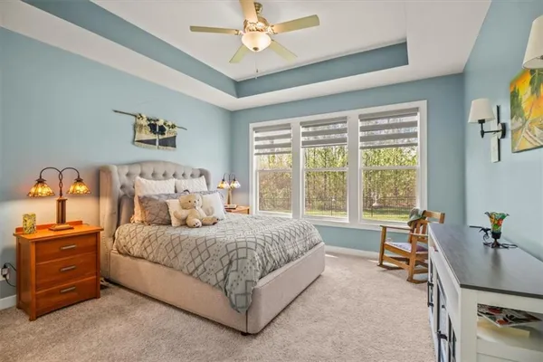 $550,000 | 1713 Northeast Ravenwood Drive, Lee's Summit, MO 64086
