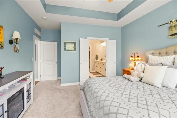$550,000 | 1713 Northeast Ravenwood Drive, Lee's Summit, MO 64086