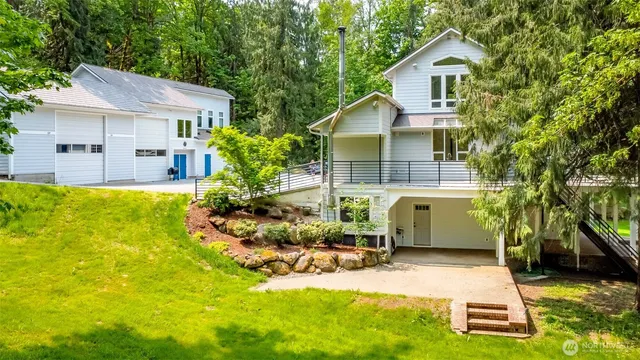 $1,080,000 | 19510 190th Avenue East, Orting, WA 98360