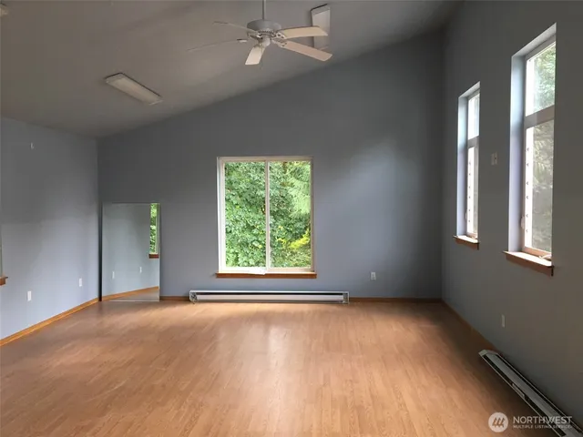 $1,080,000 | 19510 190th Avenue East, Orting, WA 98360