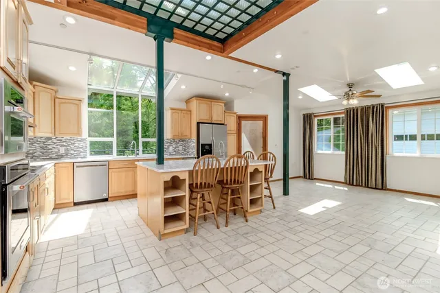 $1,080,000 | 19510 190th Avenue East, Orting, WA 98360