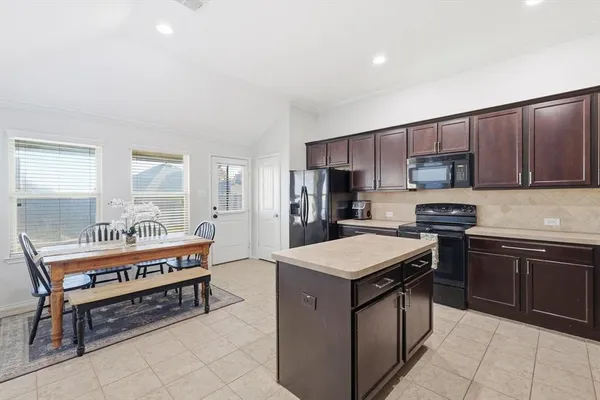 $2,250 | 14316 Broomstick Road, Fort Worth, TX 76052