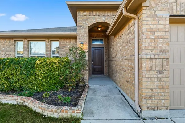 $2,250 | 14316 Broomstick Road, Fort Worth, TX 76052