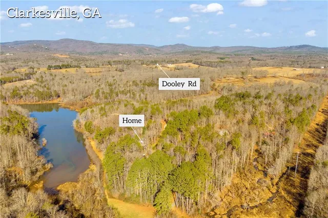 $239,000 | 601 Beaver Lake Drive, Clarkesville, GA 30523