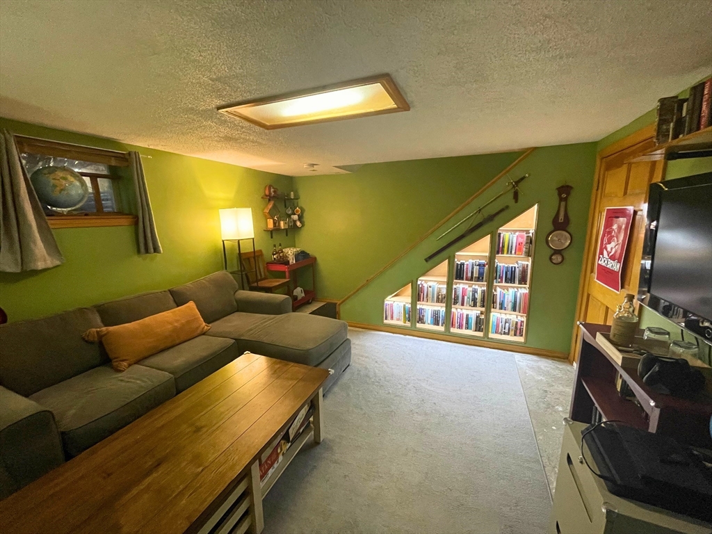 18 Westford Road, Unit 8 Ayer, MA 01432 - Photo 17 of 24