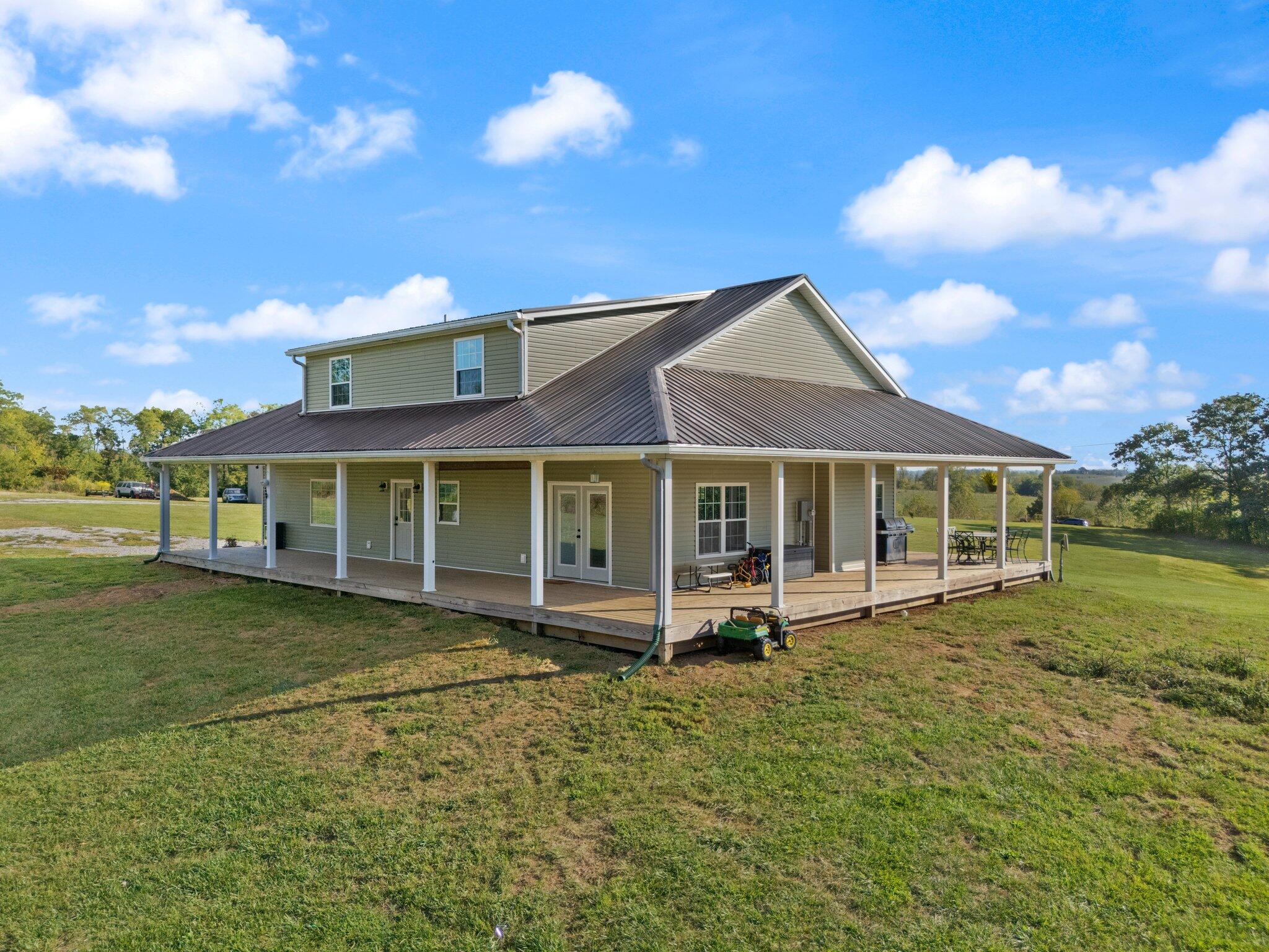 655 Stringtown Road Paris, KY 40361 - Photo 6 of 72 .