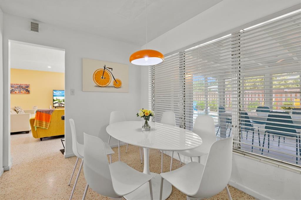 2473 Davis Boulevard Sarasota, FL 34237 - Photo 19 of 69