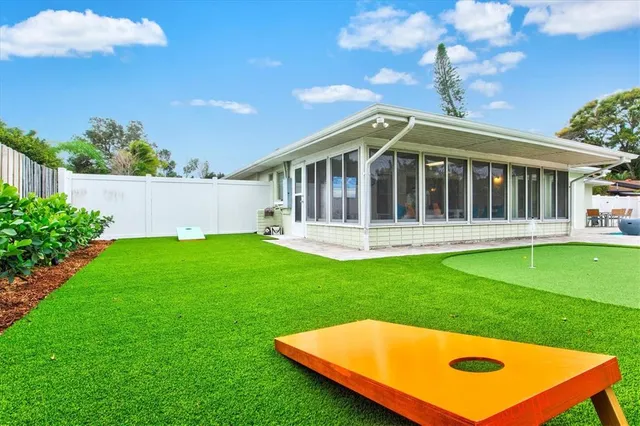 $7,750 | 2473 Davis Boulevard, Sarasota, FL 34237