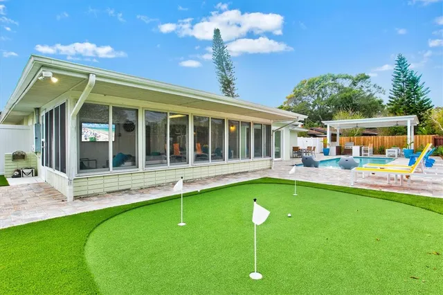 $7,750 | 2473 Davis Boulevard, Sarasota, FL 34237