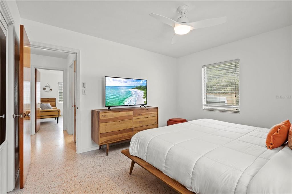 2473 Davis Boulevard Sarasota, FL 34237 - Photo 43 of 69