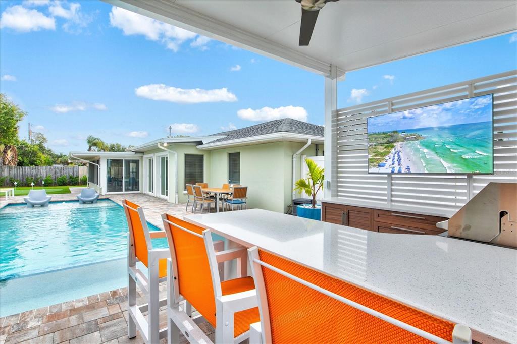 2473 Davis Boulevard Sarasota, FL 34237 - Photo 62 of 69