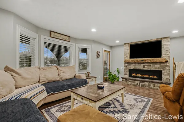 $1,250,000 | 1595 Angling Road, Hudsonville, MI 49426