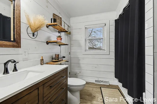 $1,300,000 | 1595 Angling Road, Hudsonville, MI 49426