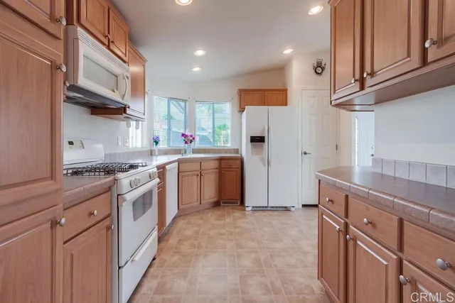 $319,000 | 200 North El Camino Real, Unit 357, Oceanside, CA 92058