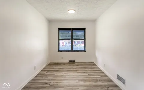 $270,000 | 2815 West 30th Street, Indianapolis, IN 46222
