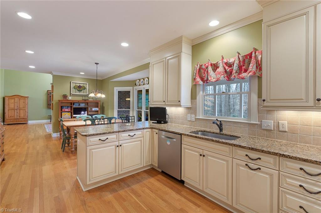 8802 Case Ridge Drive Oak Ridge, NC 27310 - Photo 20 of 30