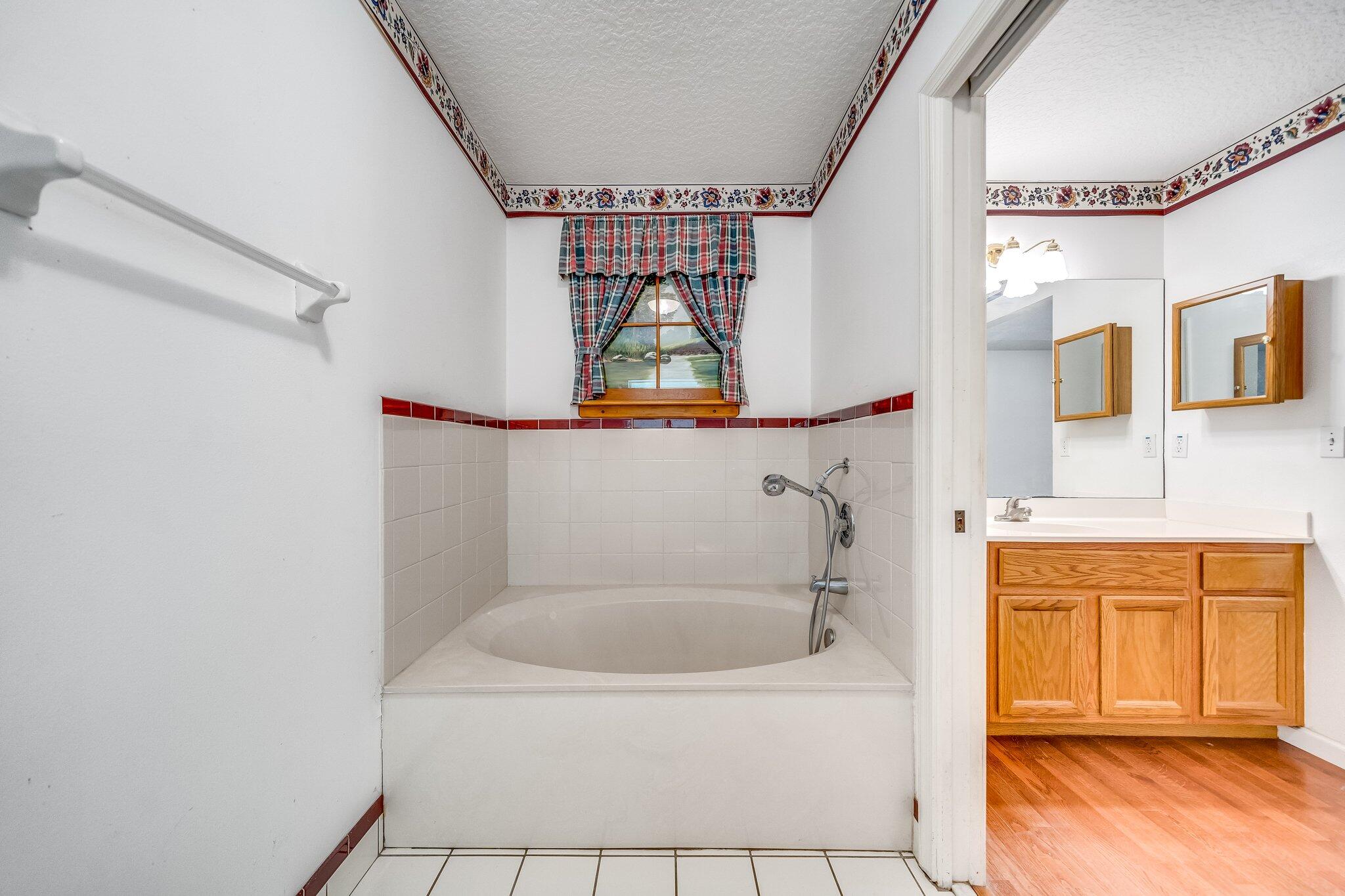 17645 Winterhawk Trail Jupiter, FL 33478 - Photo 23 of 45 PRIMARY TUB