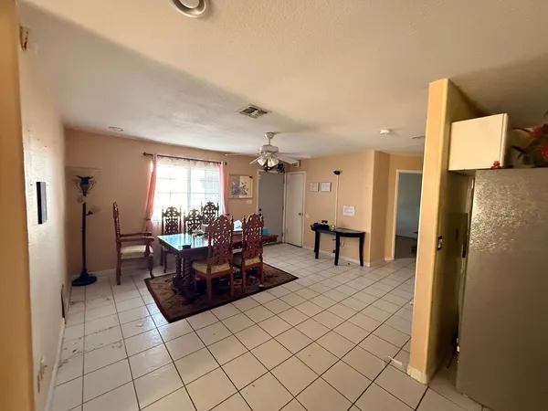 $6,000 | 15861 North 20th Street, Phoenix, AZ 85022