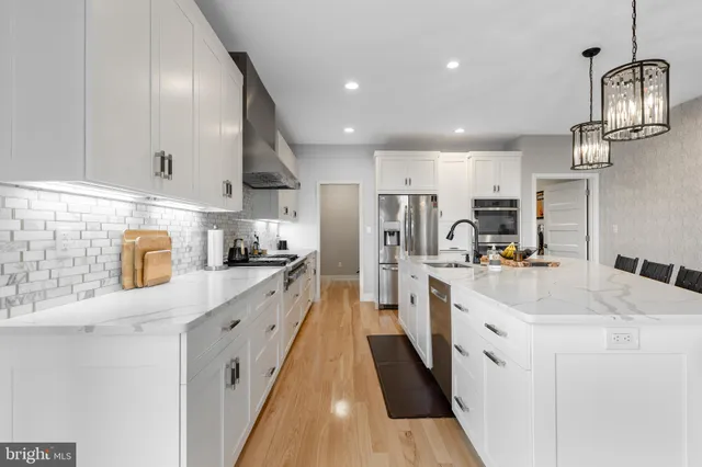 $1,325,000 | 229 Ivy Hill Drive, State College, PA 16801