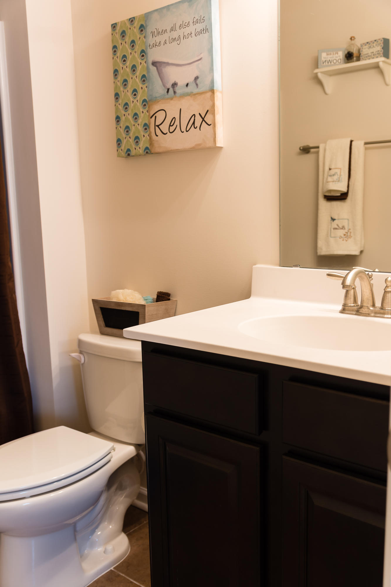 266 Decatur Drive Summerville, SC 29486 - Photo 22 of 29 Bathroom Upstairs
