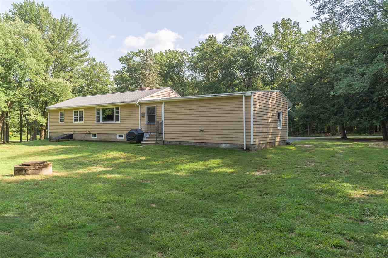 246 County Road Bedford, NH 03110 - Photo 15 of 18