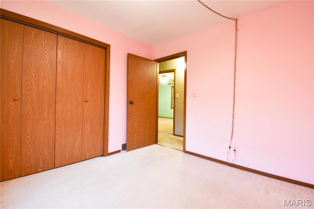 8817 Rezy Road Staunton, IL 62088 - Photo 17 of 48 Gallery Image 17