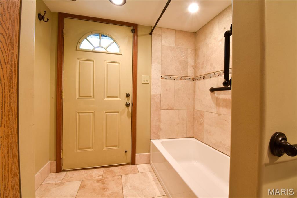 8817 Rezy Road Staunton, IL 62088 - Photo 26 of 48 Gallery Image 26