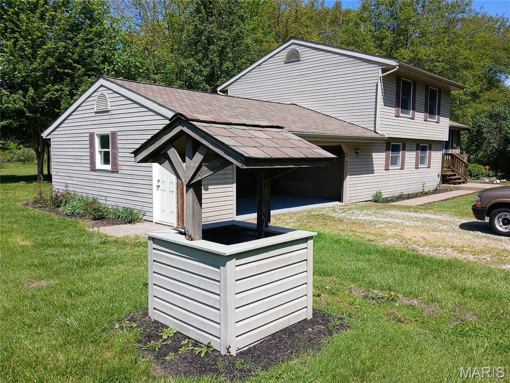 8817 Rezy Road Staunton, IL 62088 - Photo 44 of 48 Gallery Image 44