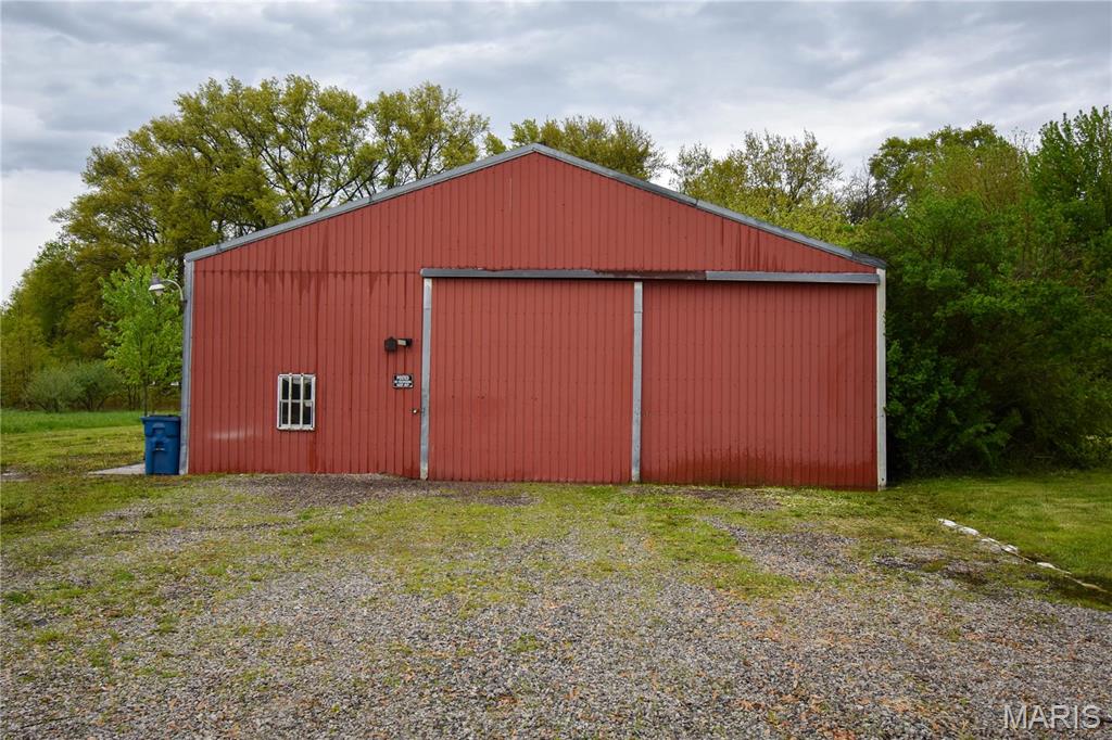8817 Rezy Road Staunton, IL 62088 - Photo 46 of 48 Gallery Image 46