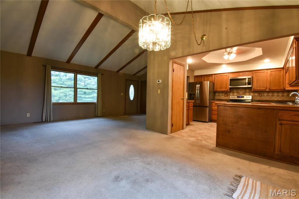 8817 Rezy Road Staunton, IL 62088 - Photo 6 of 48 Gallery Image 6