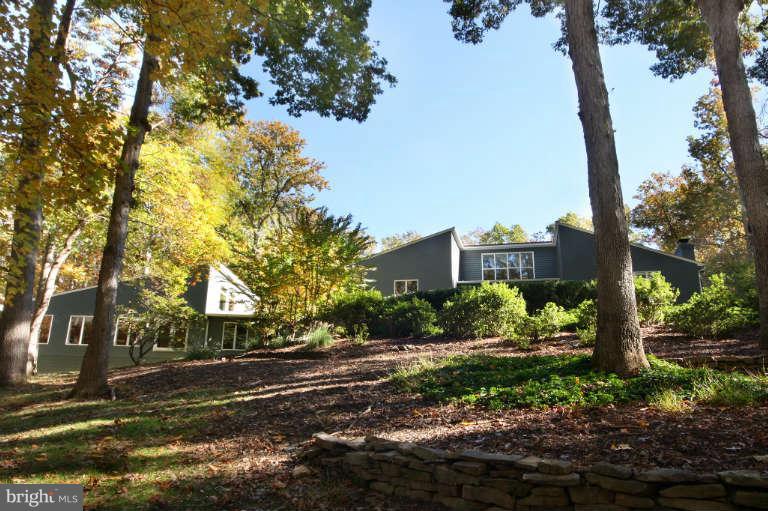 525 Clear Spring Road Great Falls, VA 22066 - Photo 29 of 30 a view of street with houses