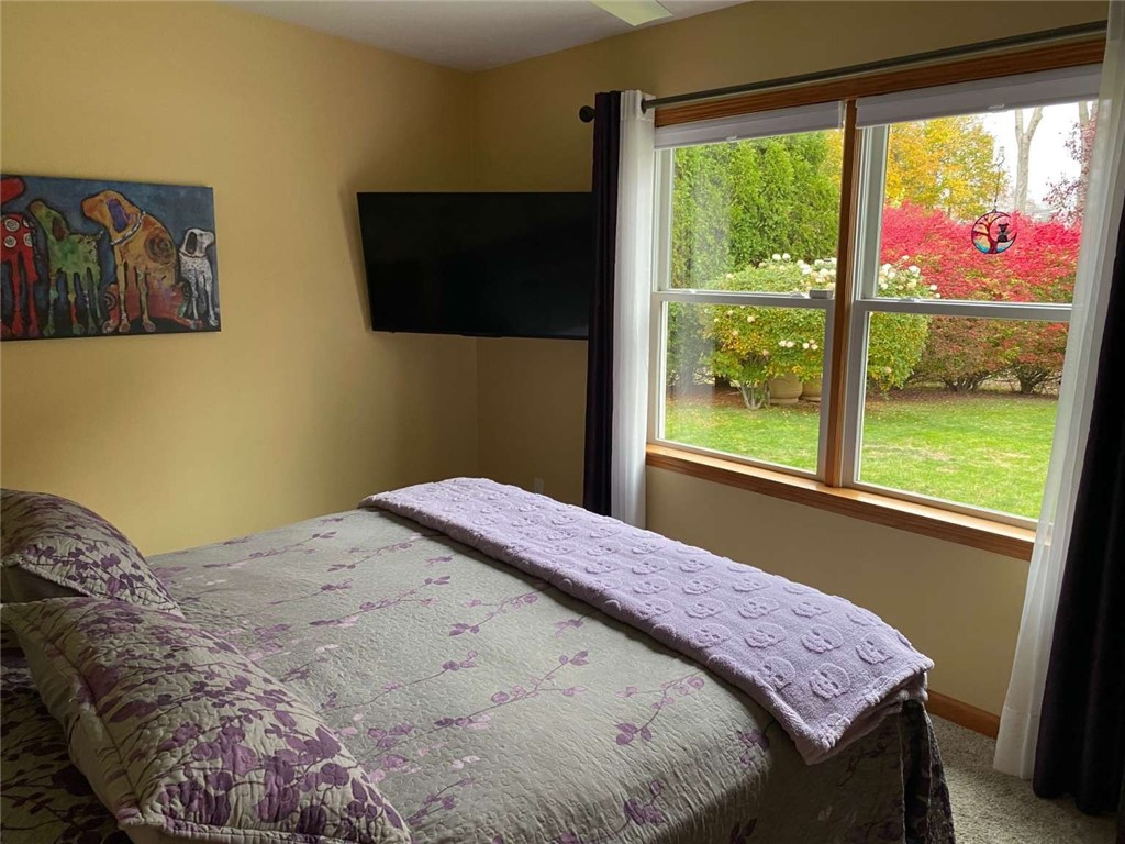 16 Boiling Spring Avenue Westerly, RI 02891 - Photo 13 of 20