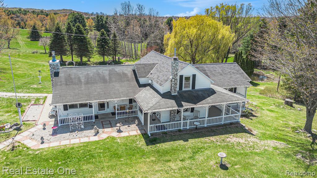 3121 Grace Road Frankfort, MI 49635 - Photo 2 of 95 Gallery Image 2
