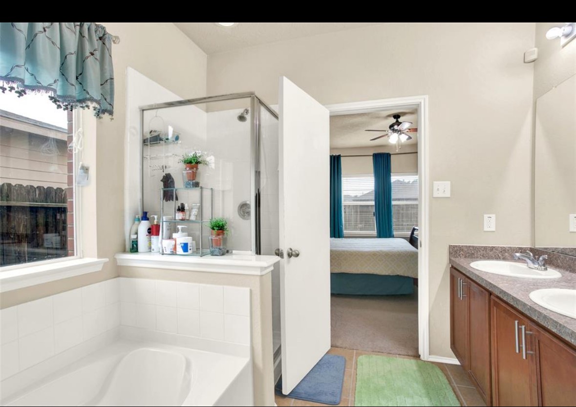 7035 Primrose Road Baytown, TX 77521 - Photo 10 of 18