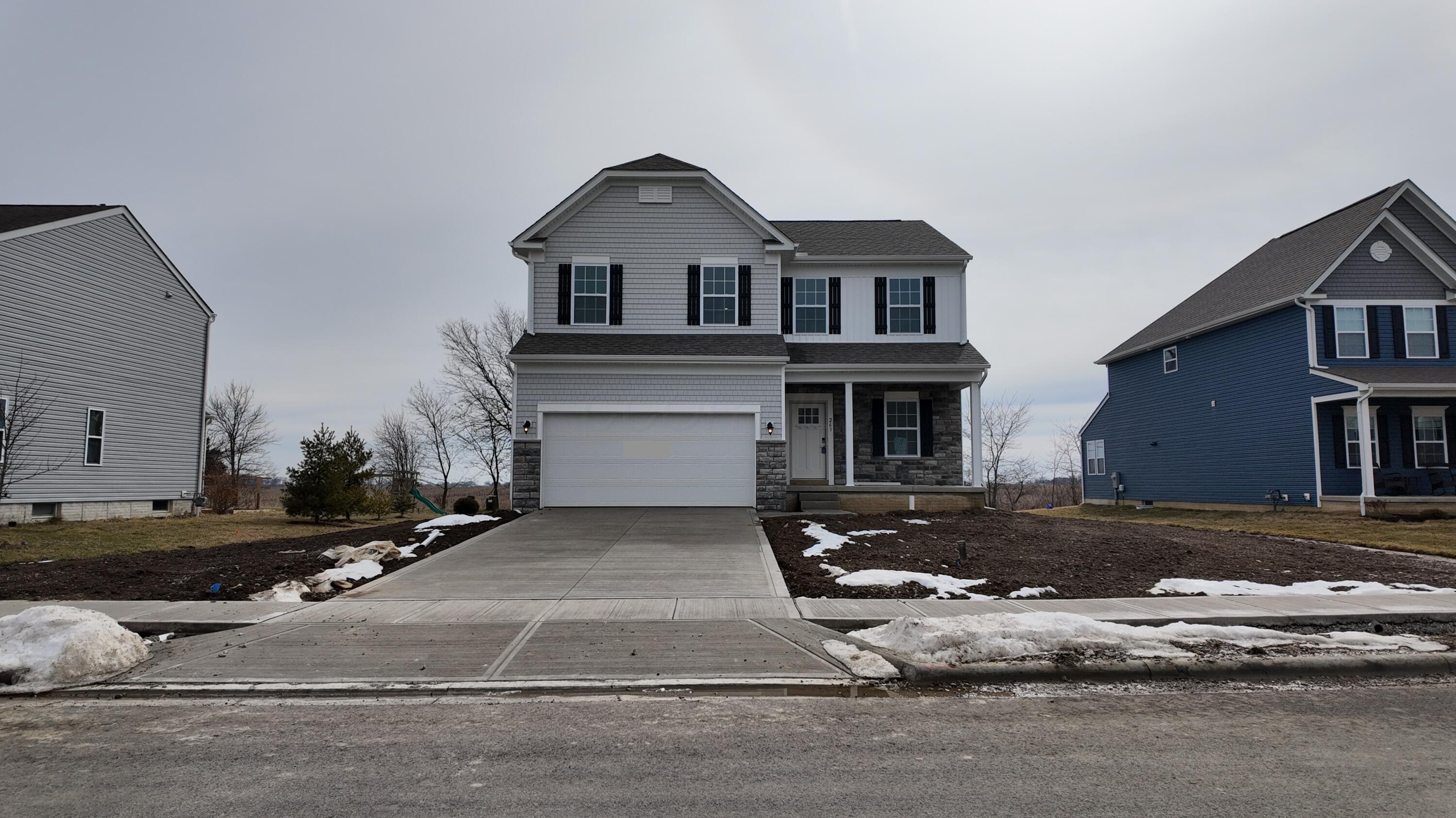 263 Cavanaugh Drive Commercial Point, OH 43116 - Photo 4 of 34