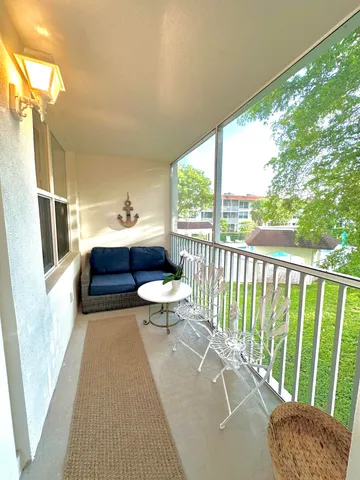 $189,999 | 4025 North Federal Highway, Unit 224B, Oakland Park, FL 33308