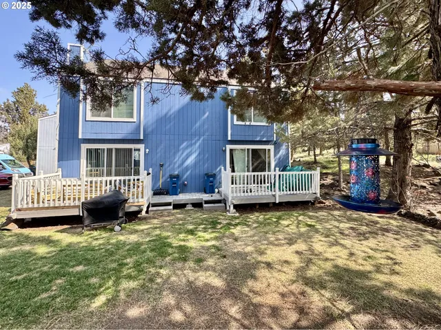 $3,150,000 | 2025 Northeast Neil Way, Bend, OR 97701