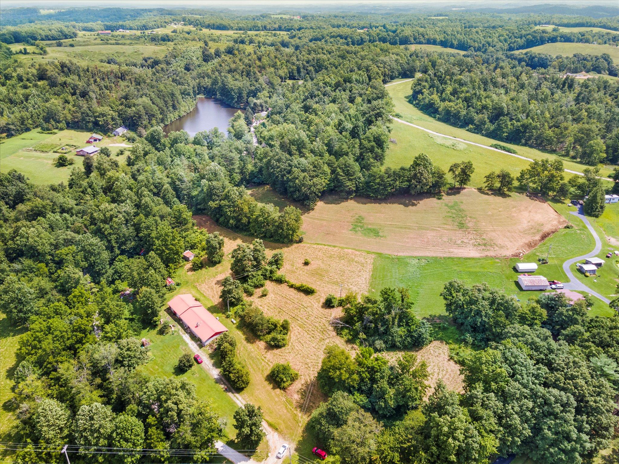 20 Club Lake Road McKee, KY 40447 - Photo 27 of 32 27-DJI_0131