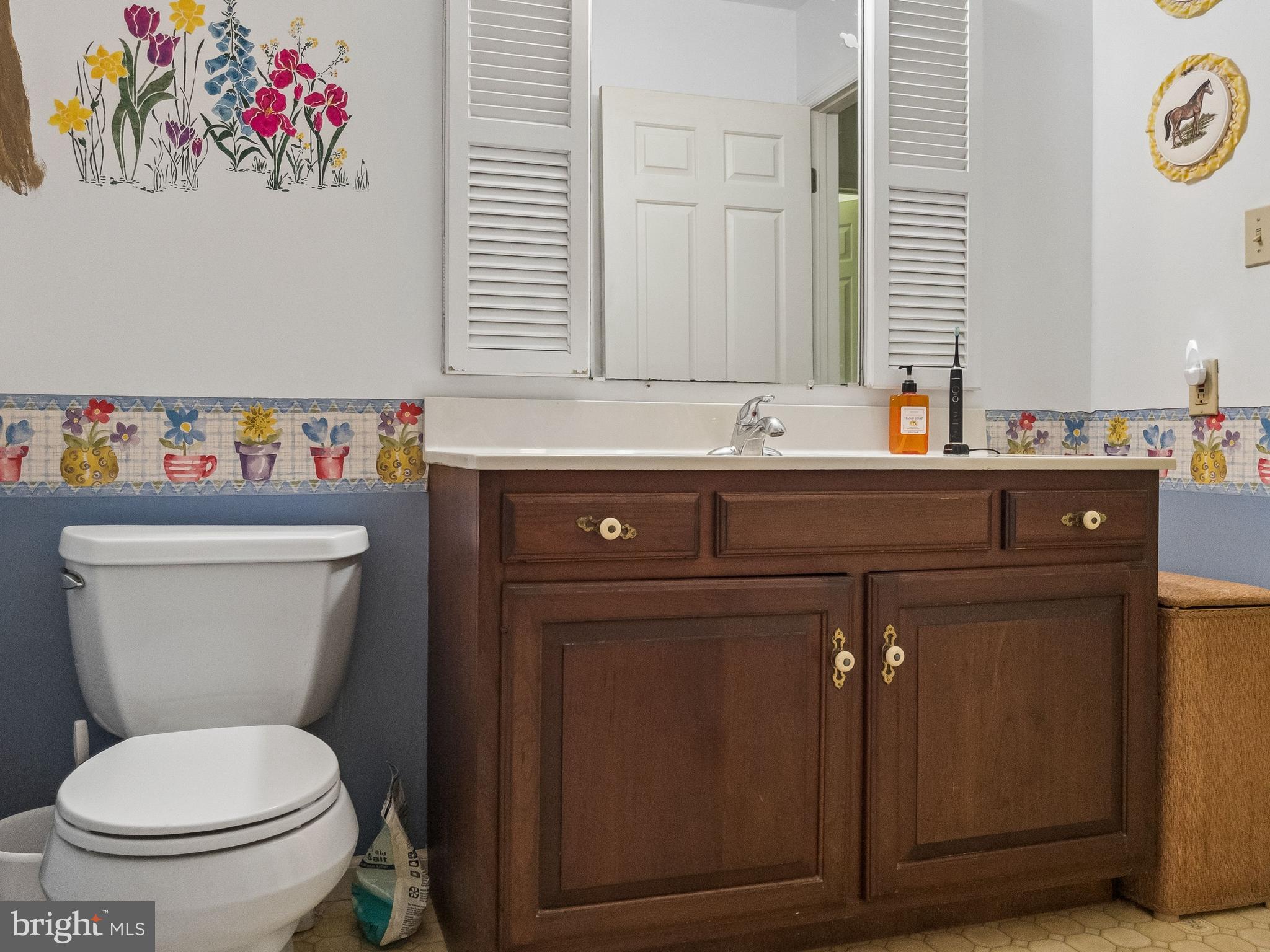 407 Miller Road Reading, PA 19608 - Photo 19 of 37 Hall Bathroom