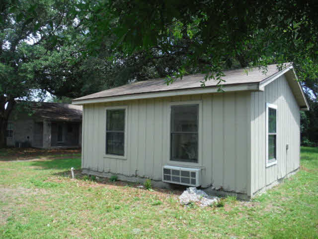 13103 5th Street Lillian, AL 36549 - Photo 33 of 37 In law cottage