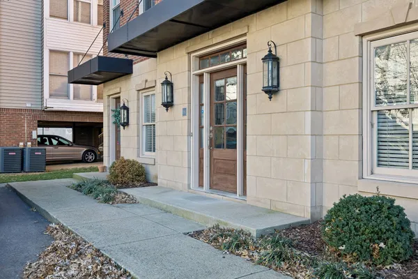 $2,750 | 2110 Acklen Avenue, Unit 105, Nashville, TN 37212