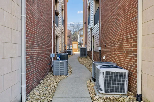 $2,750 | 2110 Acklen Avenue, Unit 105, Nashville, TN 37212