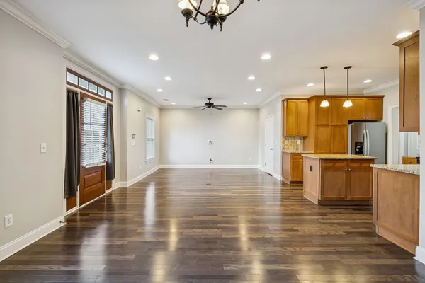 $2,750 | 2110 Acklen Avenue, Unit 105, Nashville, TN 37212