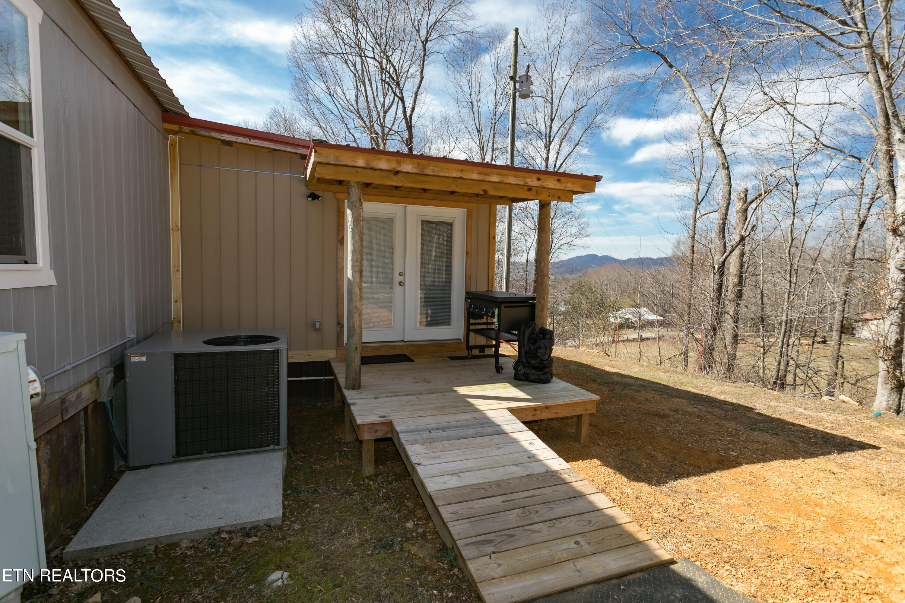 2708 Clabo Road Sevierville, TN 37862 - Photo 3 of 33 2b4a5034