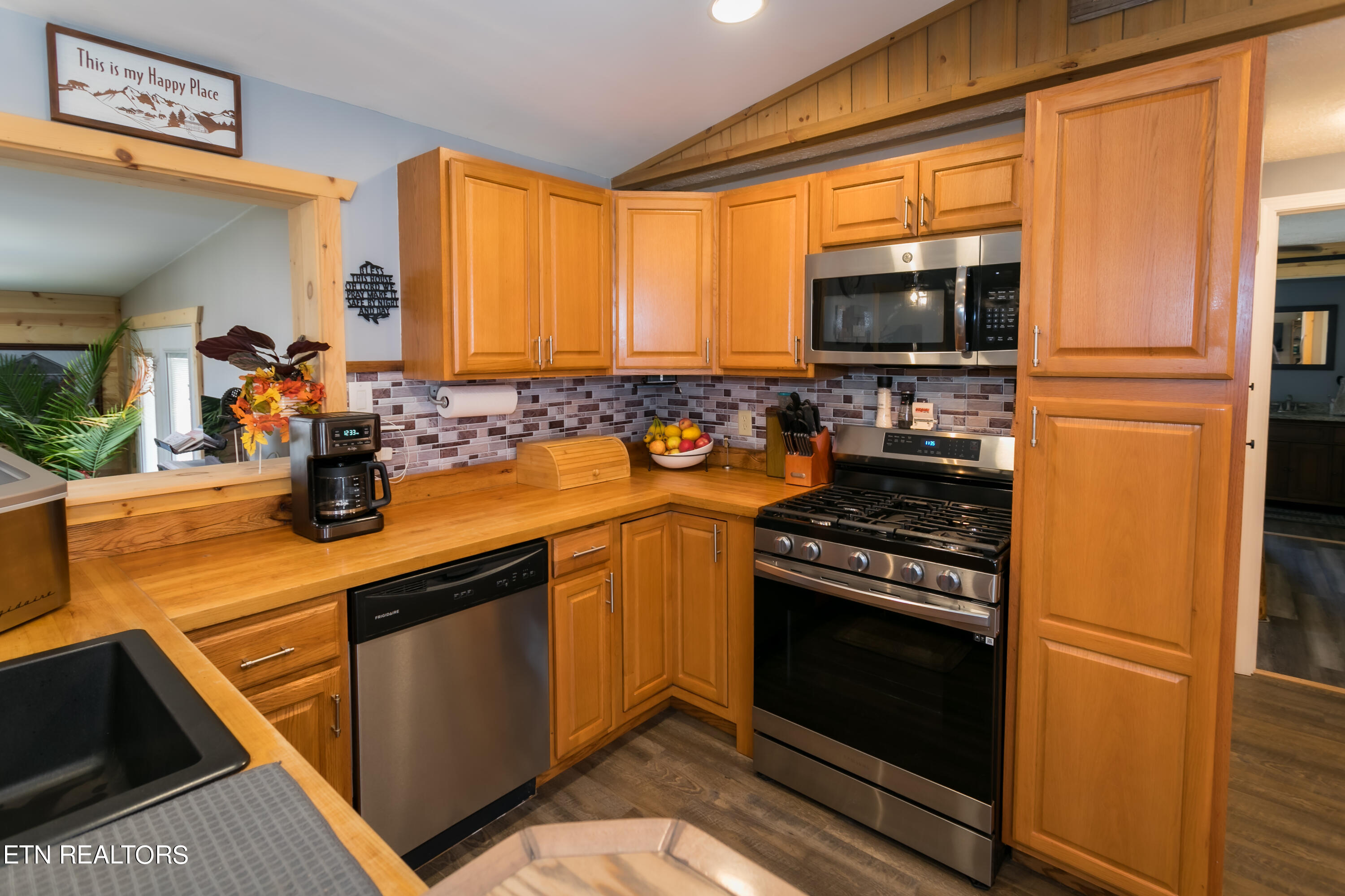 2708 Clabo Road Sevierville, TN 37862 - Photo 5 of 33 2b4a5017