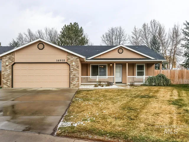 $370,000 | 16935 North Thurgood Loop, Nampa, ID 83687