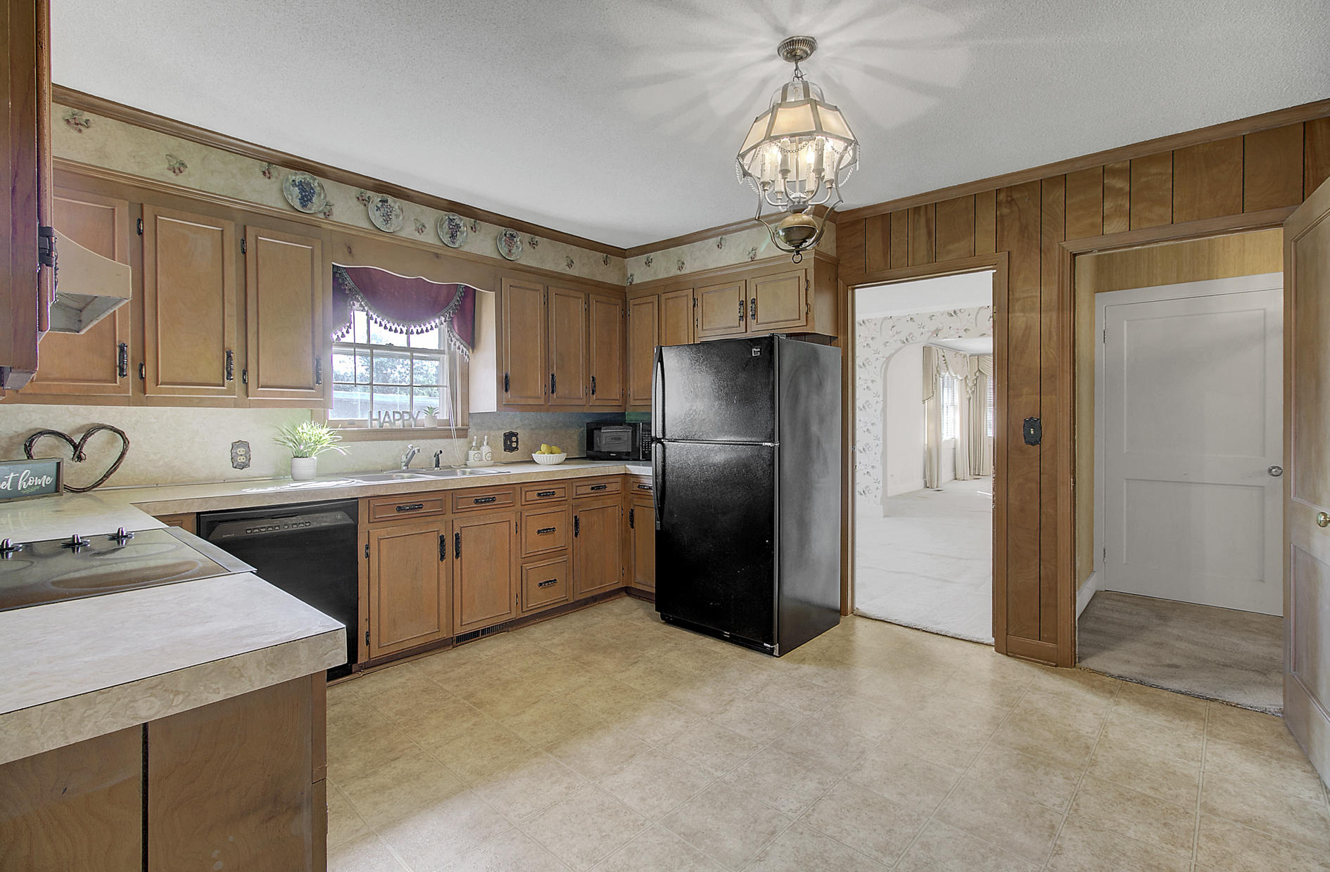 108 County Rd S-18-134 Reevesville, SC 29471 - Photo 18 of 46 18. Kitchen