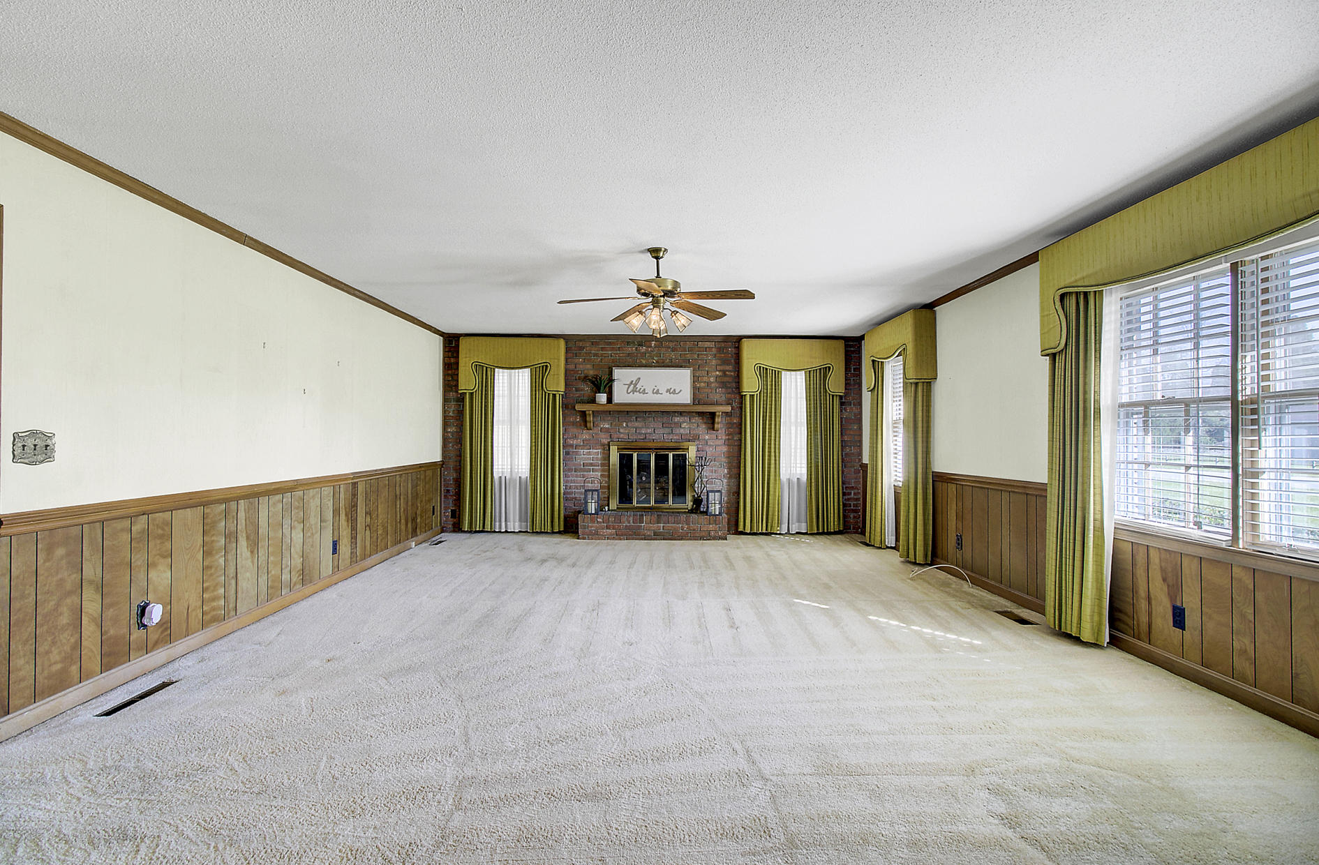 108 County Rd S-18-134 Reevesville, SC 29471 - Photo 21 of 46 22. Spacious Great room