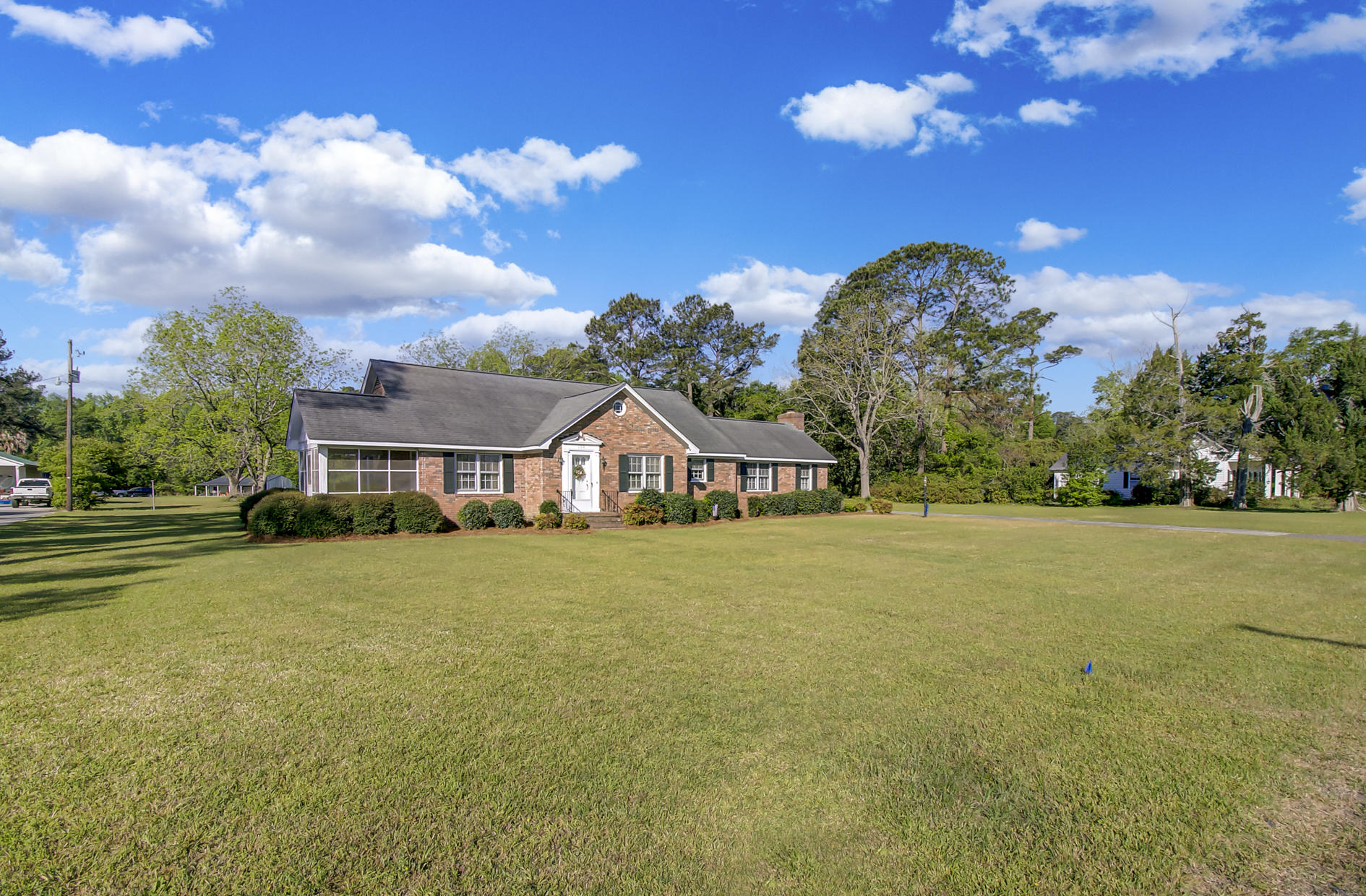 108 County Rd S-18-134 Reevesville, SC 29471 - Photo 5 of 46 5a. Left side view