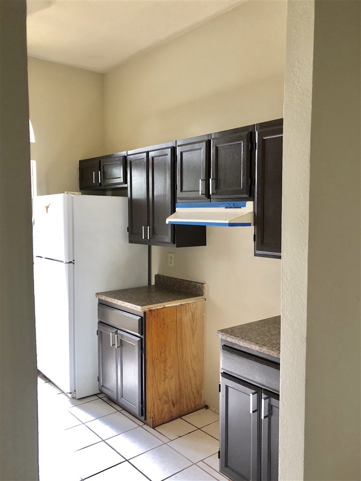 148 Lynn Loop Laredo, TX 78045 - Photo 2 of 16 Gallery Image 2